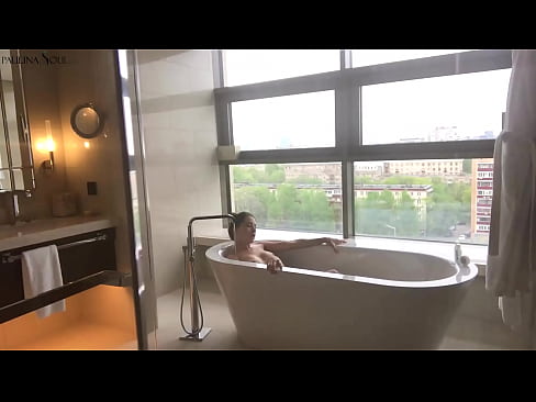 ❤️ Kæmpe babe ondt i sin fisse på badeværelset ❤️❌ Porno at da.corona-pass.ru ❌